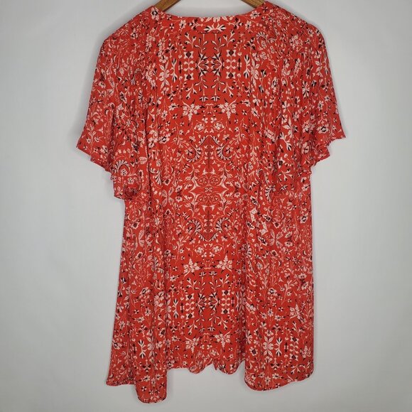 Rose + Olive Womens Red Floral Smockedd Button Front Short Sleeve Top Size 2X - Picture 4 of 10